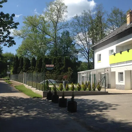 Homestay Zelena Zahrada Kladenske Rovne