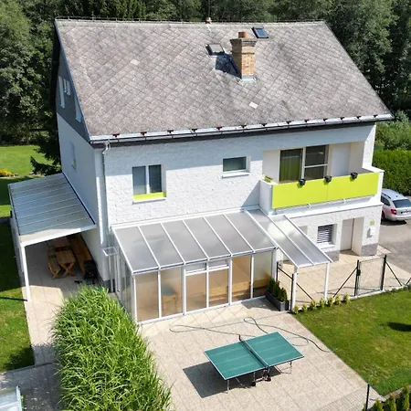 Zelena Zahrada Homestay *